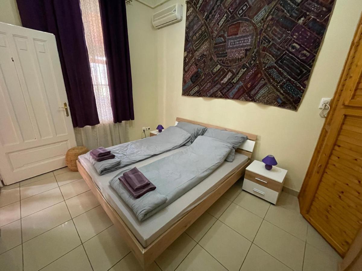 Lyrius Vendeghaz - Debrecen Apartment Exterior foto